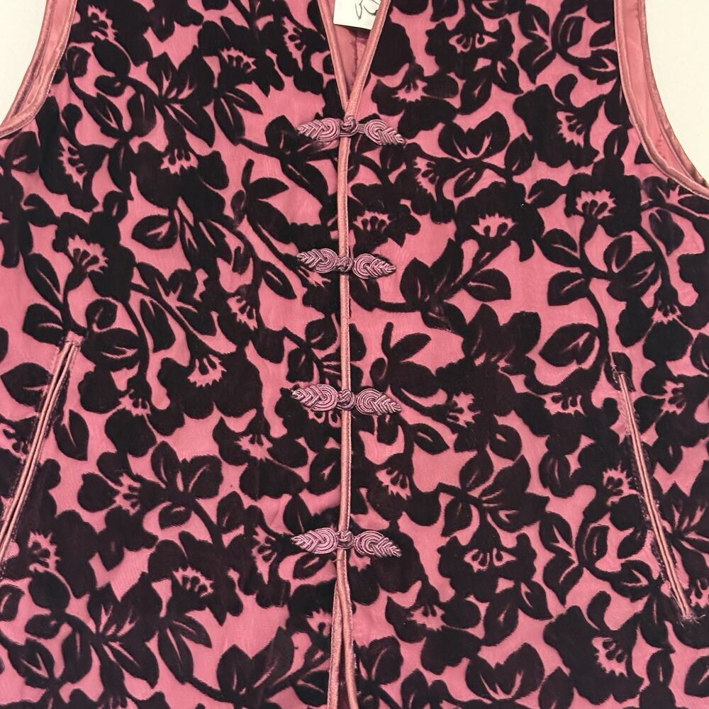 Deluxe 100% Silk Burgundy Floral Vest Women’s L Lily Pattern Size L NWT - Picture 3 of 7